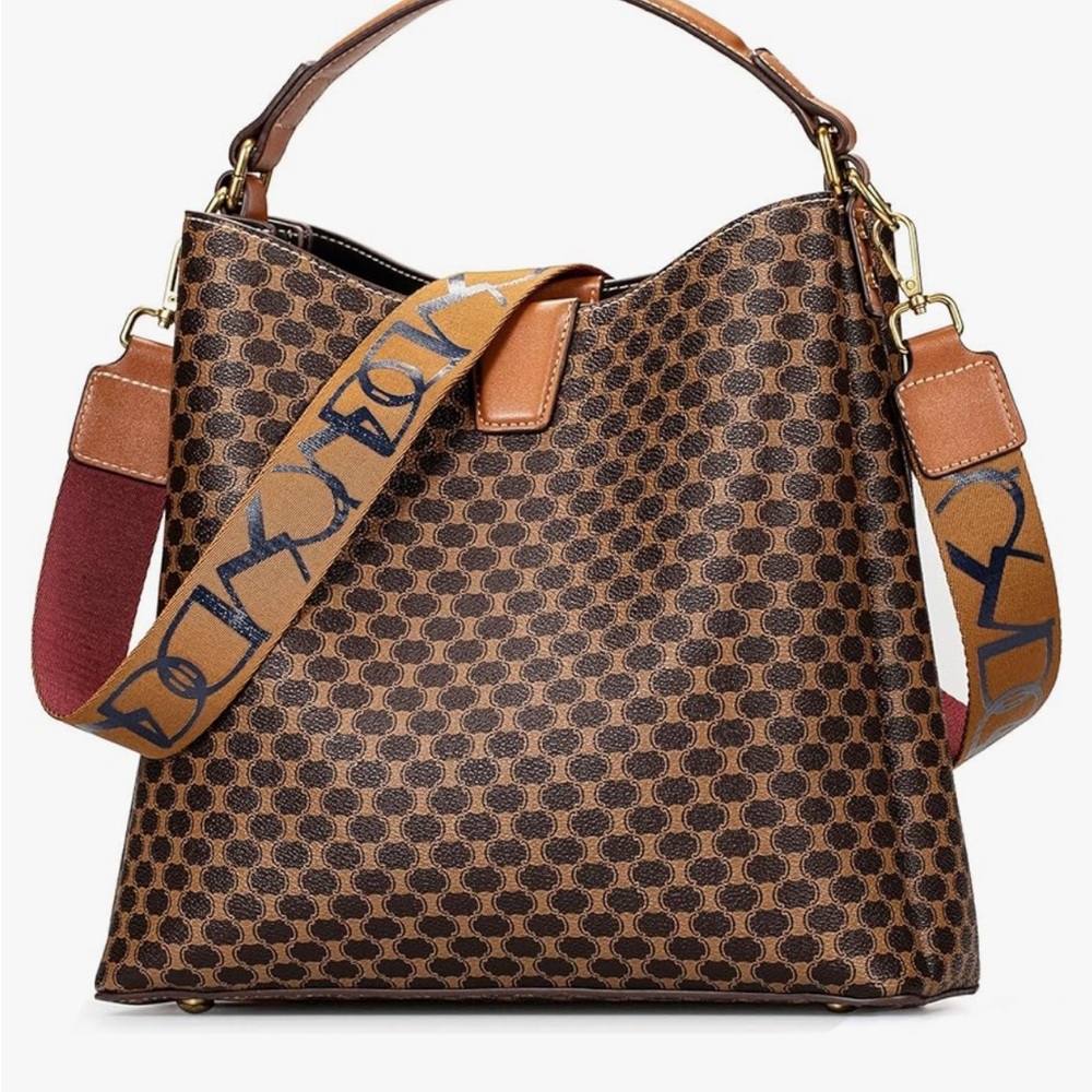 Like new pocketbook.